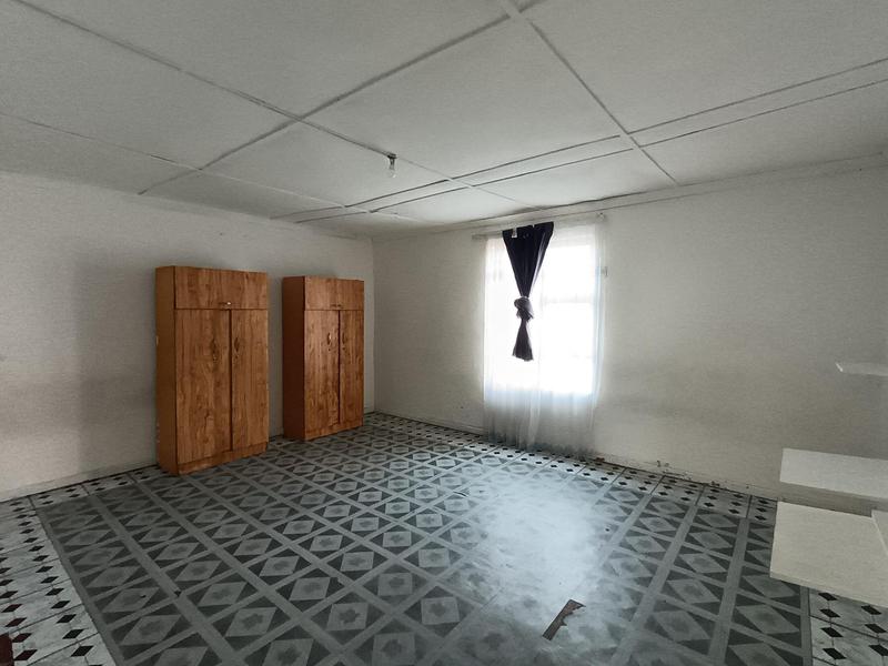 13 Bedroom Property for Sale in Madeira Park Eastern Cape